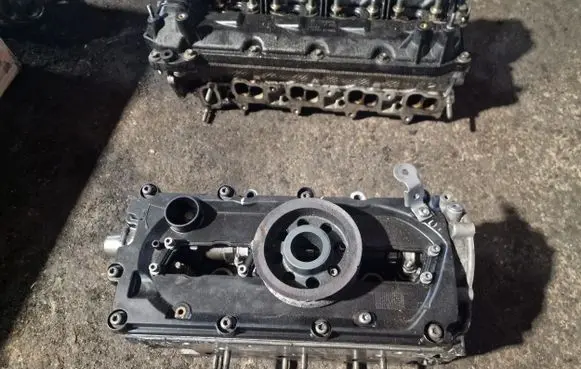 Audi Q7 4L Engine head 0593AL