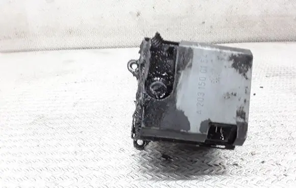 Mercedes-Benz C W203 Coolant heater A2031500154