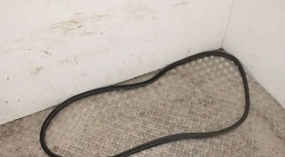 KIA Niro Trunk rubber seal (body) 