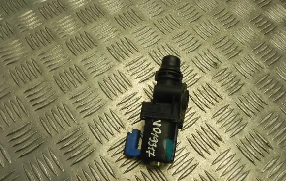 Ford C-MAX II Turbo solenoid valve BM5G8C605DA VD19317