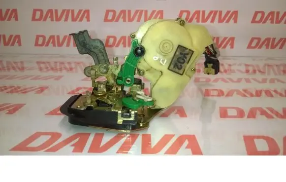 KIA Sorento Front door lock