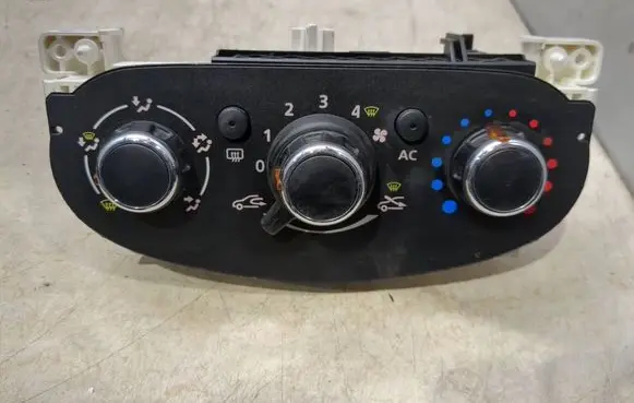Dacia Duster Climate control unit DU096001 5HB01187300 2529S1