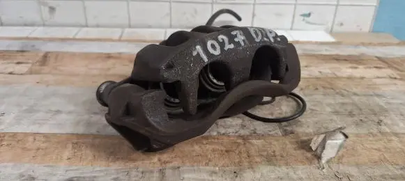 Volkswagen Crafter Front brake caliper