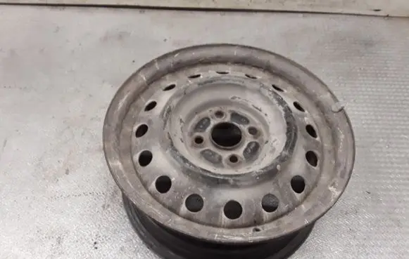 Toyota Corolla E120 E130 R15 steel rim 2150649