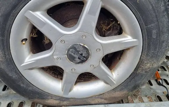 Mercedes-Benz E W210 R15 alloy rim 