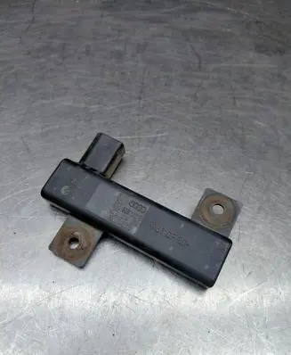 Audi A8 S8 D3 4E Interior comfort aerial antenna 3D0909133E