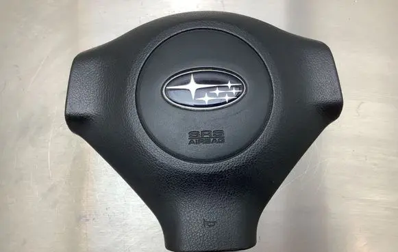 Subaru Legacy Steering wheel airbag Z07D3068183