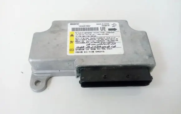 Chevrolet Captiva Airbag control unit/module 96838157