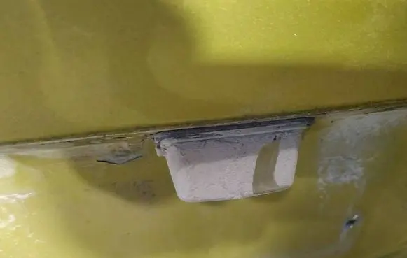 Peugeot 206 Number plate light