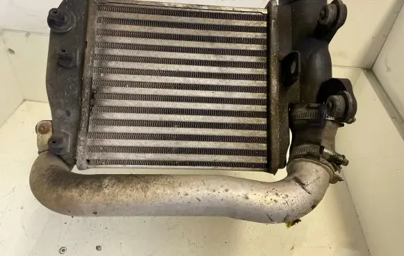 Audi A6 S6 C6 4F Intercooler radiator