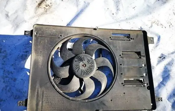 Ford Mondeo MK IV Radiator cooling fan shroud 6G918C607PC