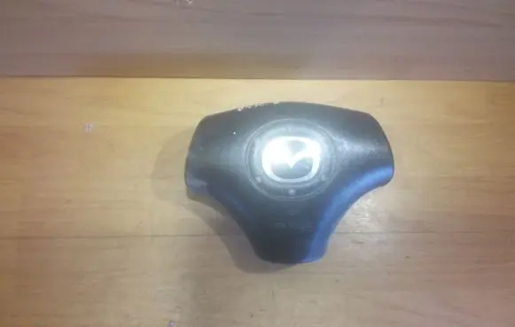 Mazda 323 F Steering wheel airbag A10A95600222