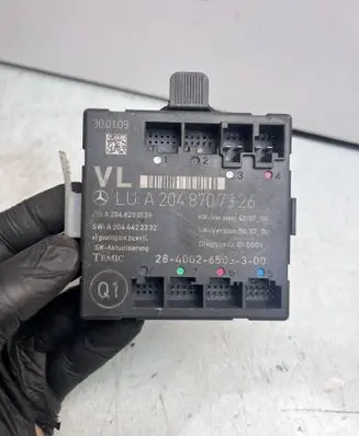 Mercedes-Benz C W204 Headlight ballast module Xenon 5DV00829000 A2048200126 A2044422332