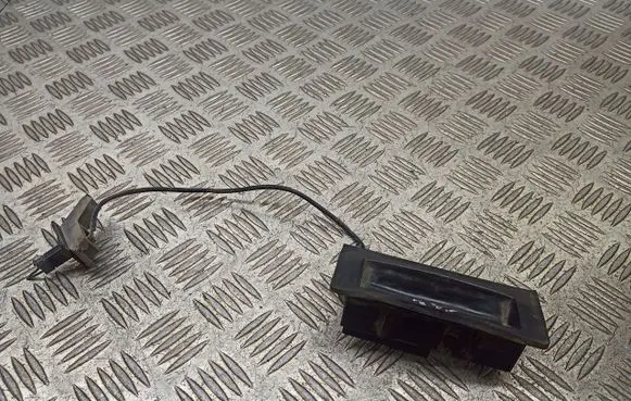 Opel Astra H Tailgate/boot open switch button 
