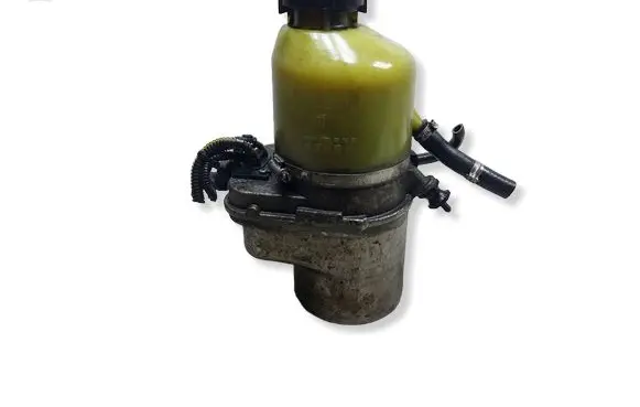 Volkswagen Polo Power steering pump 152139KASACJA 152139