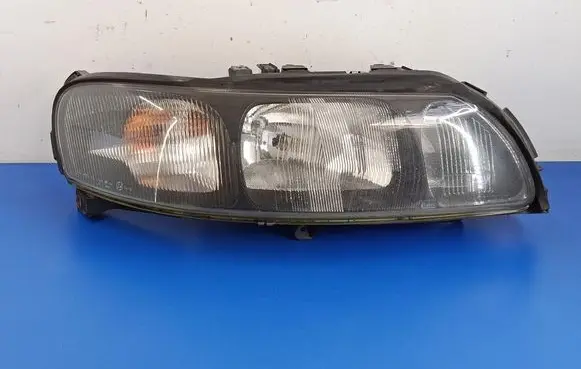 Volvo S60 Headlight/headlamp 8662598