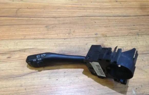 Volkswagen PASSAT B5.5 Indicator stalk 8l0953513k 202855atw