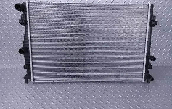 Audi A3 8Y Coolant radiator 5wa121251l