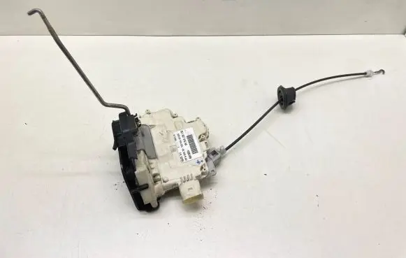Audi A4 S4 B7 8E 8H Front door lock 8E1837016AA