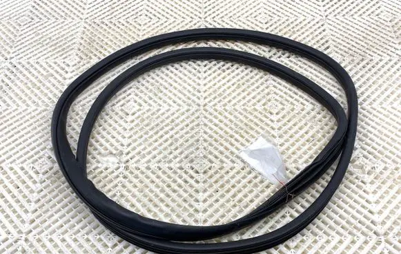 Ford Ranger Rubber seal front door (on door)