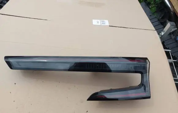 Renault Austral Tailgate rear/tail lights 265504393R