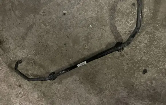 BMW 5 G30 G31 Front anti-roll bar/sway bar 6873464