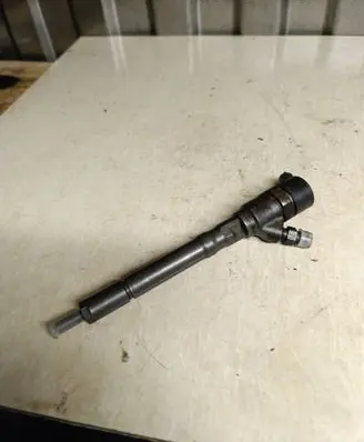 KIA Sportage Fuel injector 0445110126