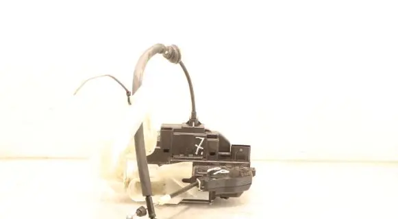 KIA Ceed Front door lock
