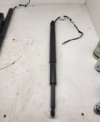 BMW 3 G20 G21 Tailgate strut 7453413 C86009106