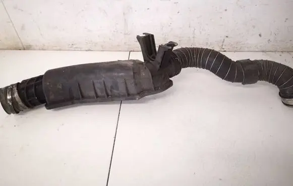 Mercedes-Benz C W203 Intercooler hose/pipe A2710901537