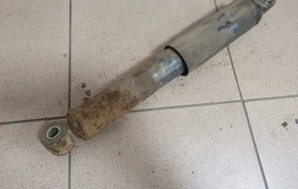 Iveco Daily 4th gen Front shock absorber/damper