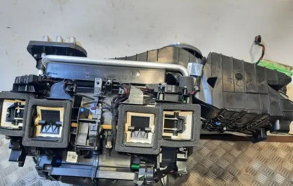 BMW 7 F01 F02 F03 F04 Interior heater climate box assembly 9197019
