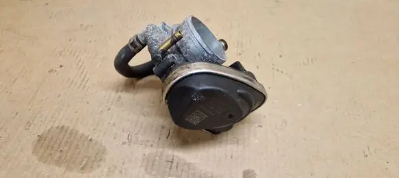 Opel Zafira B Throttle valve 55562380 A2C53192017 130209M