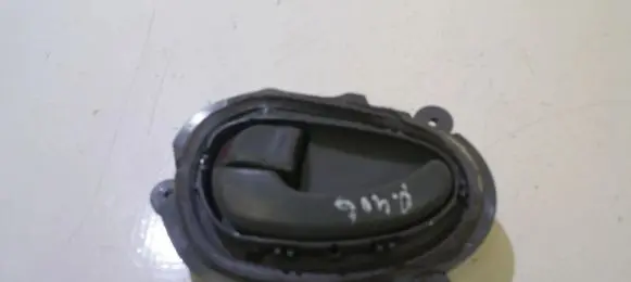 Peugeot 406 Rear door interior handle 9616307577