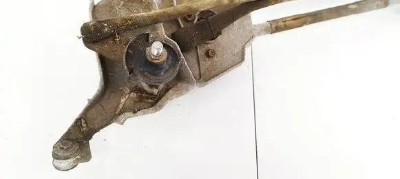 Mitsubishi Outlander Front wiper linkage and motor 