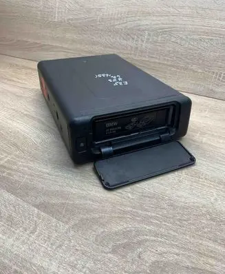 BMW 7 E38 Navigation unit CD/DVD player 6907035