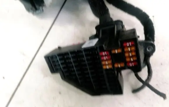 Volkswagen PASSAT B6 Fuse box set