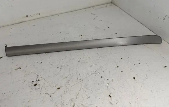 Volkswagen Touran I Dashboard glove box trim 1T1858415B