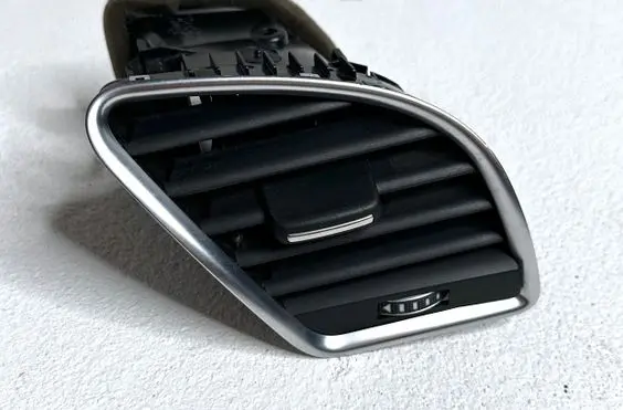 Audi A5 8T 8F Dashboard side air vent grill/cover trim 8T1820902F