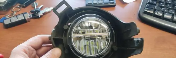 Nissan Navara Front fog light 26155EB500