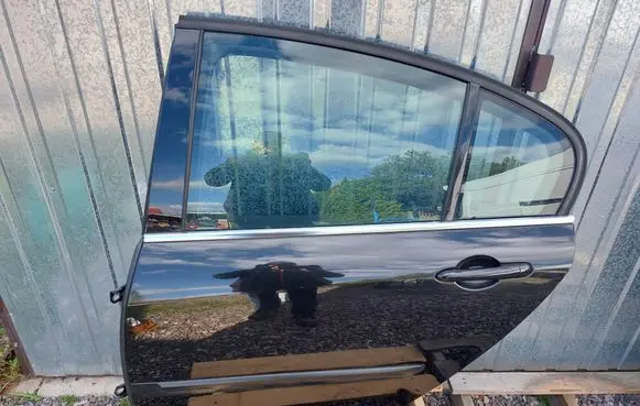 Renault Laguna III Rear door
