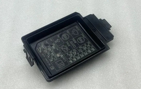 Jaguar XE Fuse box cover GX7314A076DA