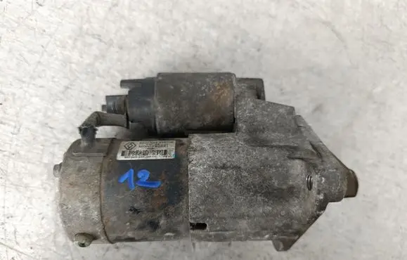Renault Clio III Starter motor 