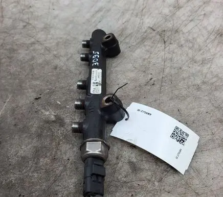 Volvo V60 Fuel main line pipe 9685297580 143456229 28497Z01
