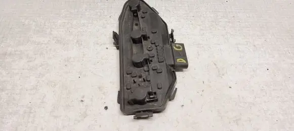 Volkswagen Transporter - Caravelle T5 Tail light bulb cover holder 7H0945258A 15799600