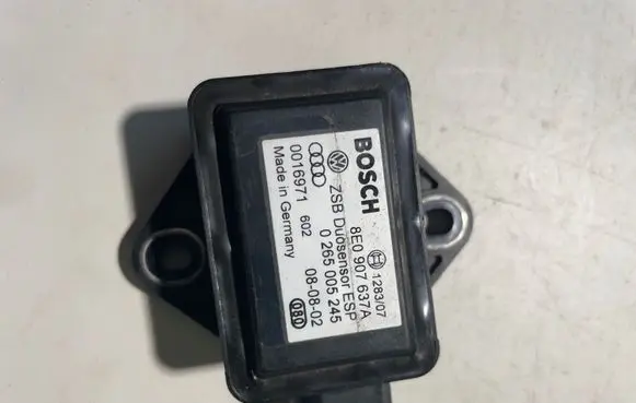 Audi A4 S4 B6 8E 8H ESP acceleration yaw rate sensor 8E0907637A