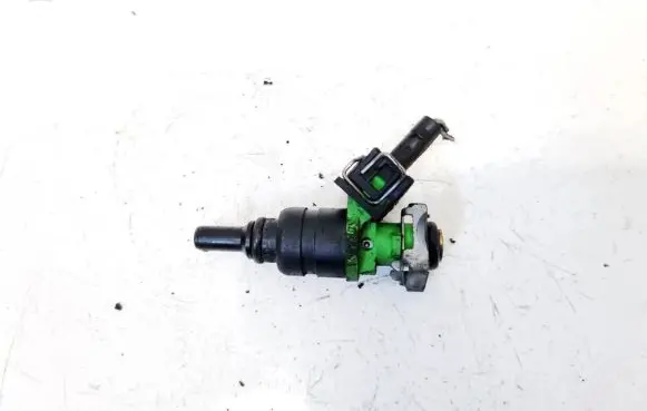 Mercedes-Benz E W211 Fuel injector 2710780549