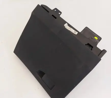 Peugeot 3008 II Glove box