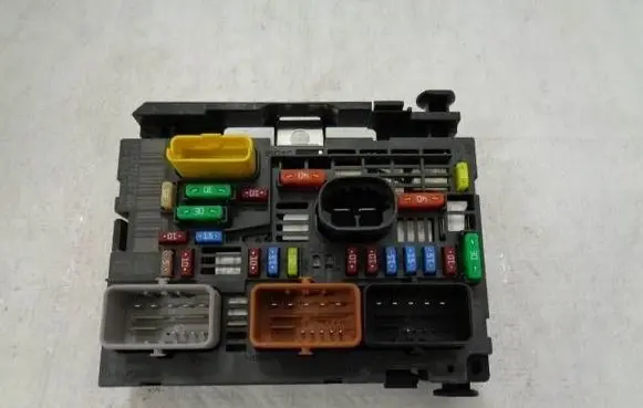 Citroen Jumpy BSM Control unit 9807028780