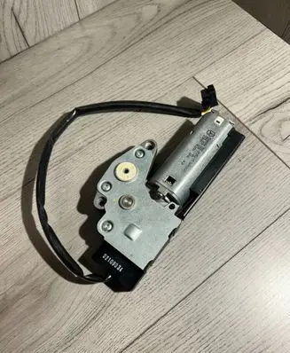 Mercedes-Benz CLK A208 C208 Sunroof motor/actuator 2088200042
